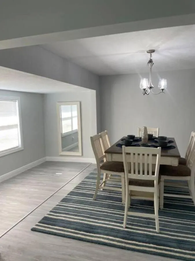 Cheerful Home Minutes From The Airport And Raymond James Stadium! Tampa